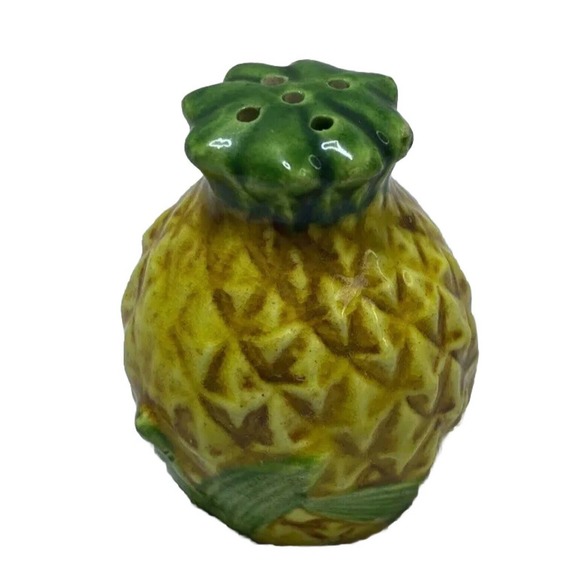 VTG Mini Pineapple Salt /Pepper Shaker Set Japan Hawaii Yellow With Green Leaves - Picture 7 of 15